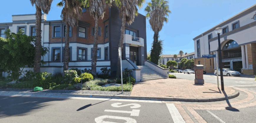 131m2 – 15 Boundary Road, Century City, Penthouse